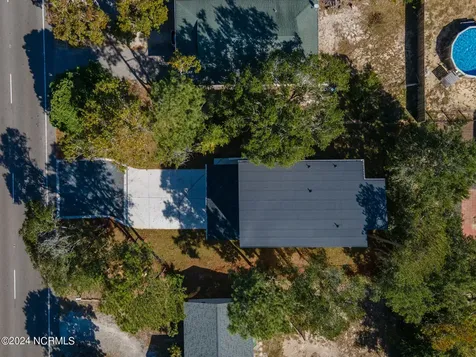 126 N Middleton Avenue Oak Island NC 28465