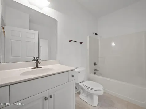 200 Lighthouse Lane Cedar Point NC 28584