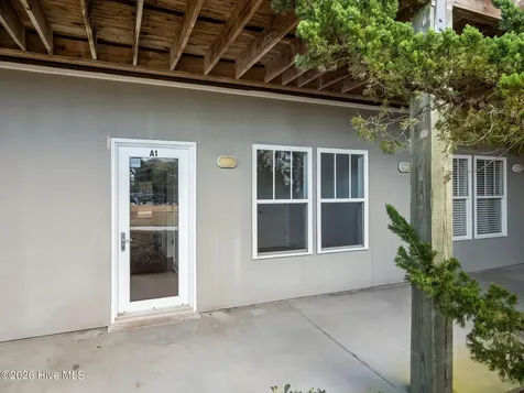 200 Lighthouse Lane Cedar Point NC 28584