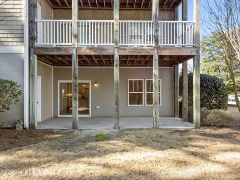 200 Lighthouse Lane Cedar Point NC 28584