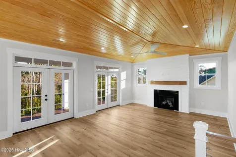 538 Sheldrake Court Beaufort NC 28516