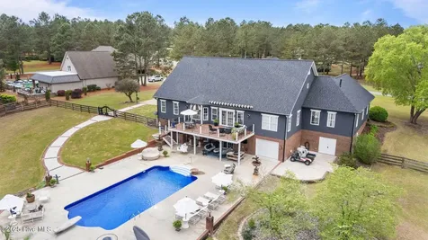 414 Mclendon Hills Drive West End NC 27376