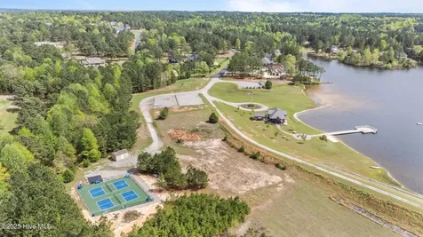 414 Mclendon Hills Drive West End NC 27376