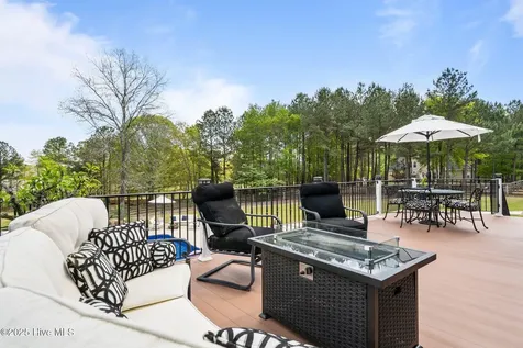 414 Mclendon Hills Drive West End NC 27376