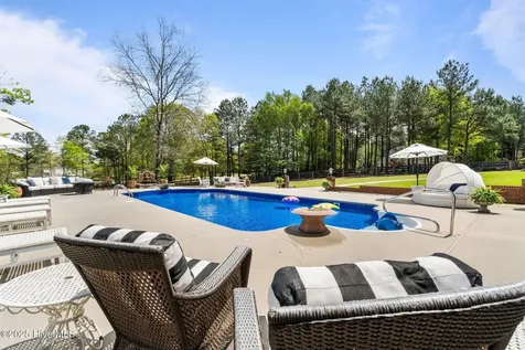 414 Mclendon Hills Drive West End NC 27376