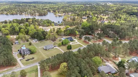 414 Mclendon Hills Drive West End NC 27376