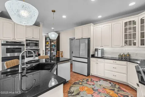 414 Mclendon Hills Drive West End NC 27376