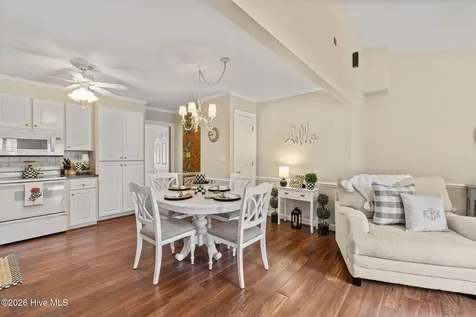 842 Westminster Lane Kinston NC 28501