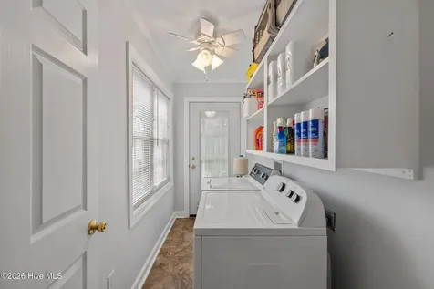 842 Westminster Lane Kinston NC 28501