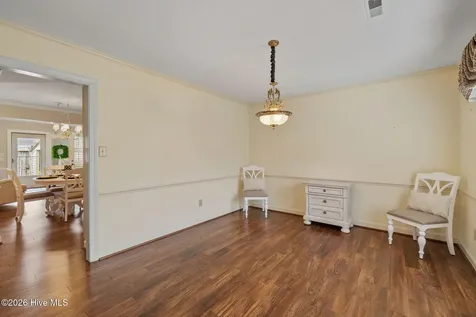 842 Westminster Lane Kinston NC 28501