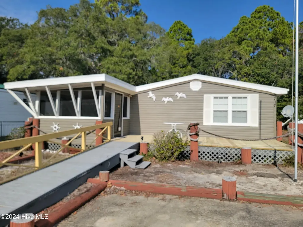717 Live Oak Drive Sunset Beach NC 28468