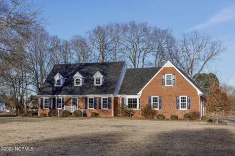 97 Planters Walk Lane Clinton NC 28328