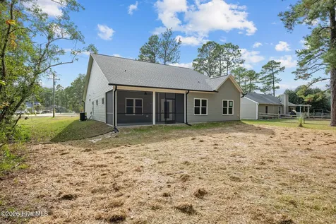 31 Currituck Court Oriental NC 28571