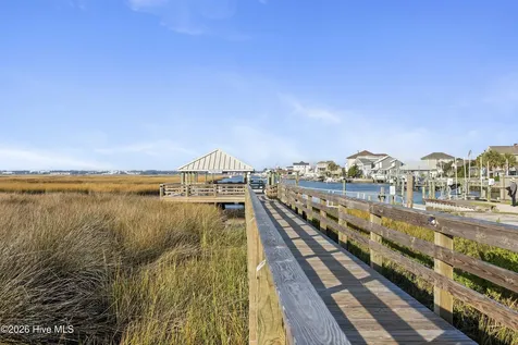 602 W Fort Macon Road Atlantic Beach NC 28512