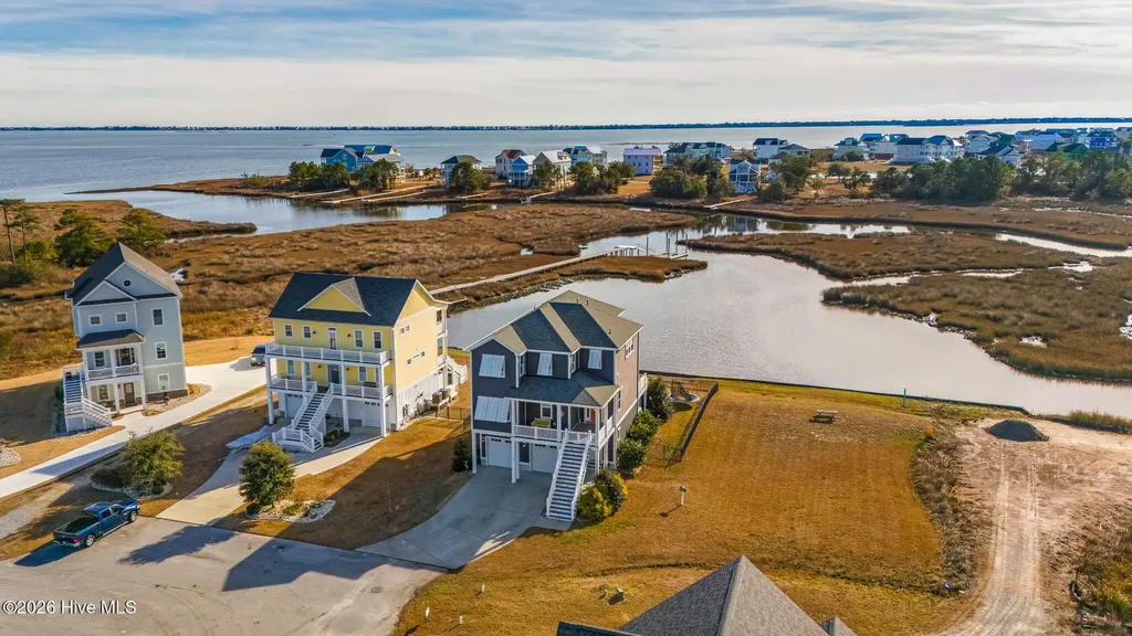 525 Sanders Lane Newport NC 28570