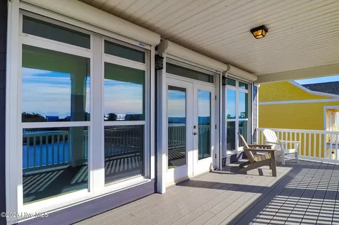 525 Sanders Lane Newport NC 28570