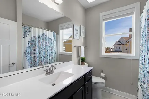 525 Sanders Lane Newport NC 28570