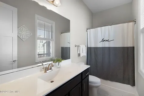 525 Sanders Lane Newport NC 28570