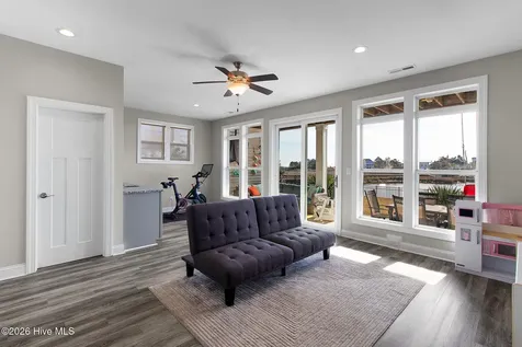525 Sanders Lane Newport NC 28570
