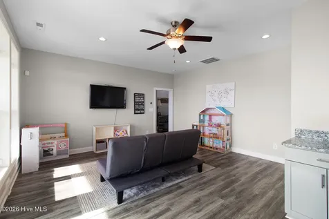 525 Sanders Lane Newport NC 28570