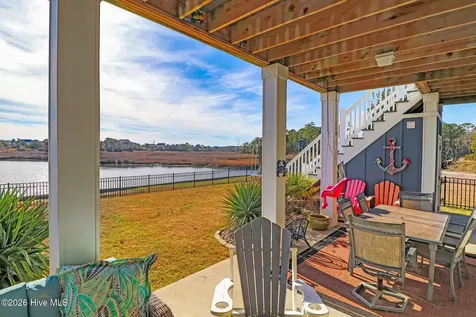 525 Sanders Lane Newport NC 28570