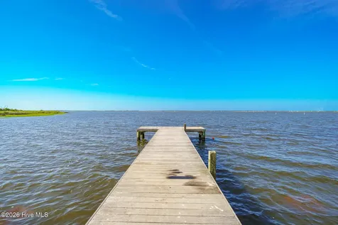 525 Sanders Lane Newport NC 28570