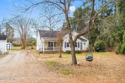 102 Sandwall Avenue Tabor City NC 28463