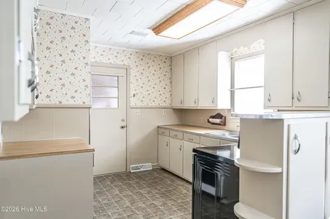908 Jefferson Street Hamlet NC 28345
