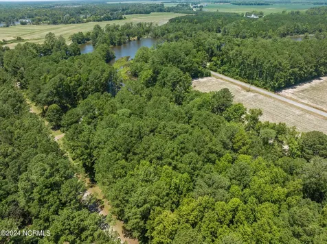 806 Sailhaven Drive Oriental NC 28571