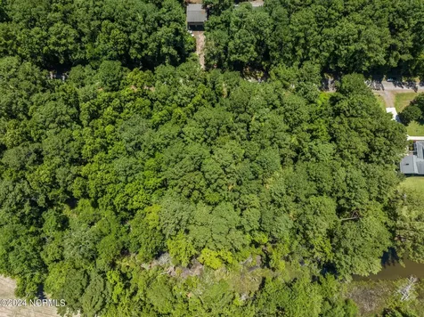 806 Sailhaven Drive Oriental NC 28571