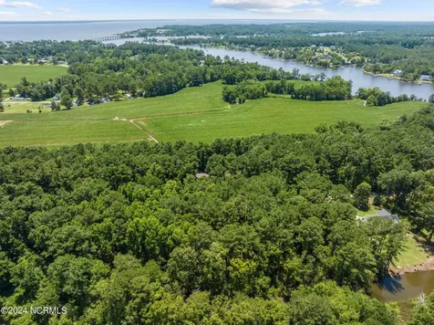 806 Sailhaven Drive Oriental NC 28571