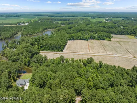 806 Sailhaven Drive Oriental NC 28571