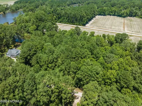 806 Sailhaven Drive Oriental NC 28571