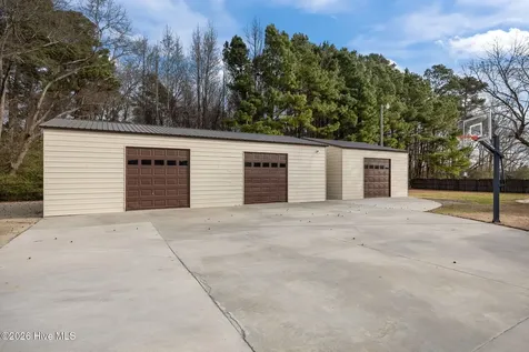3905 Hudsons Crossroads Road Greenville NC 27858