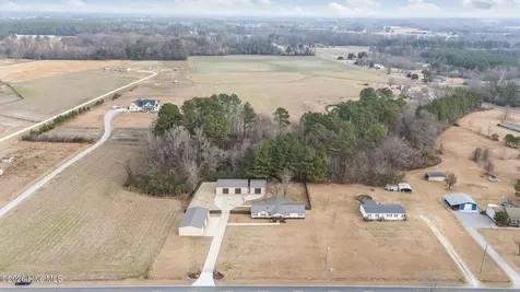 3905 Hudsons Crossroads Road Greenville NC 27858