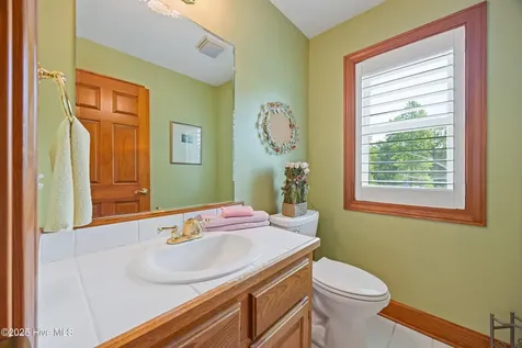 953 Old Ferry Road Edenton NC 27932
