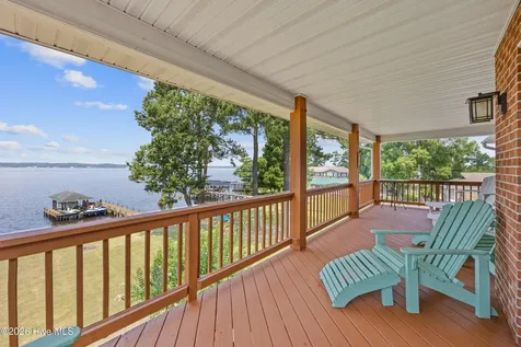 953 Old Ferry Road Edenton NC 27932