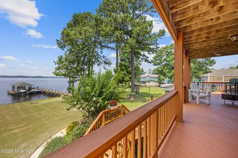 953 Old Ferry Road Edenton NC 27932
