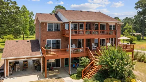 953 Old Ferry Road Edenton NC 27932