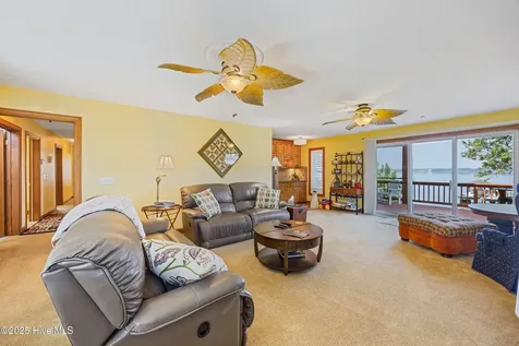 953 Old Ferry Road Edenton NC 27932