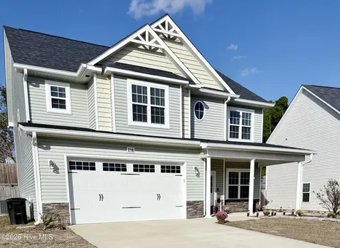 216 Weston Woods Street Raeford NC 28376