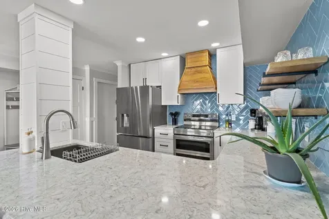111 Florida Avenue Carolina Beach NC 28428