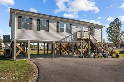 1134 Whichards Beach Road Chocowinity NC 27817