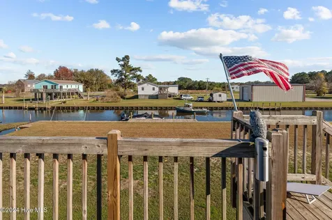 1134 Whichards Beach Road Chocowinity NC 27817