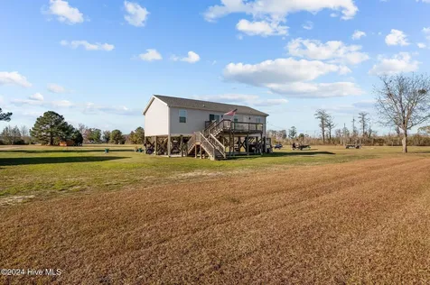 1134 Whichards Beach Road Chocowinity NC 27817
