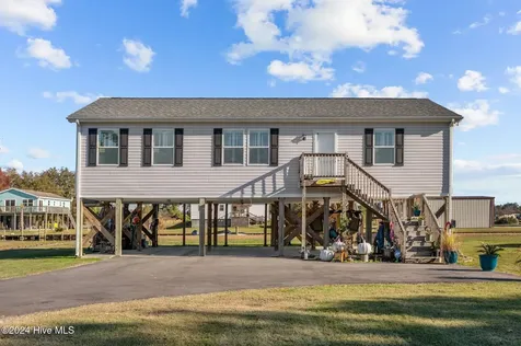 1134 Whichards Beach Road Chocowinity NC 27817
