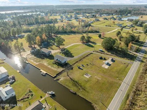 1134 Whichards Beach Road Chocowinity NC 27817