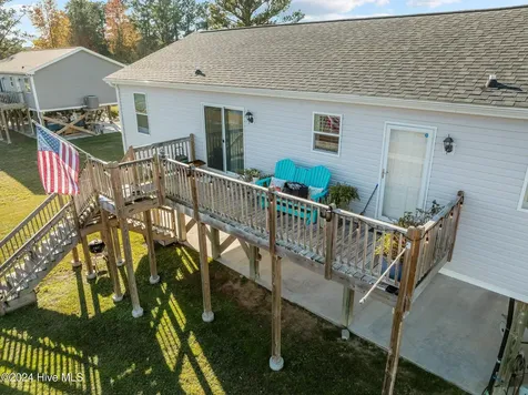 1134 Whichards Beach Road Chocowinity NC 27817