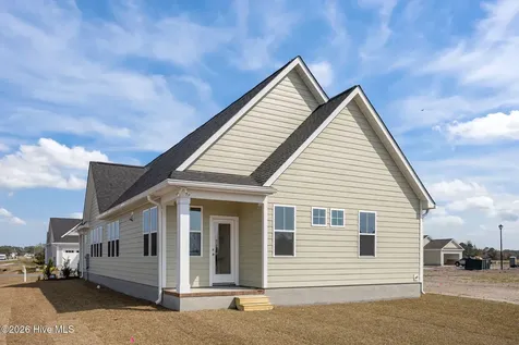 102 Golden Finch Drive Beaufort NC 28516
