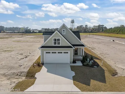 102 Golden Finch Drive Beaufort NC 28516